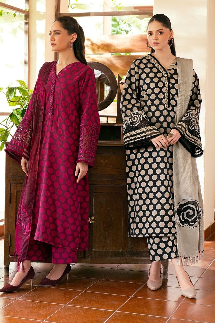 Sunehri 3Pc Printed & Embroidered Dress